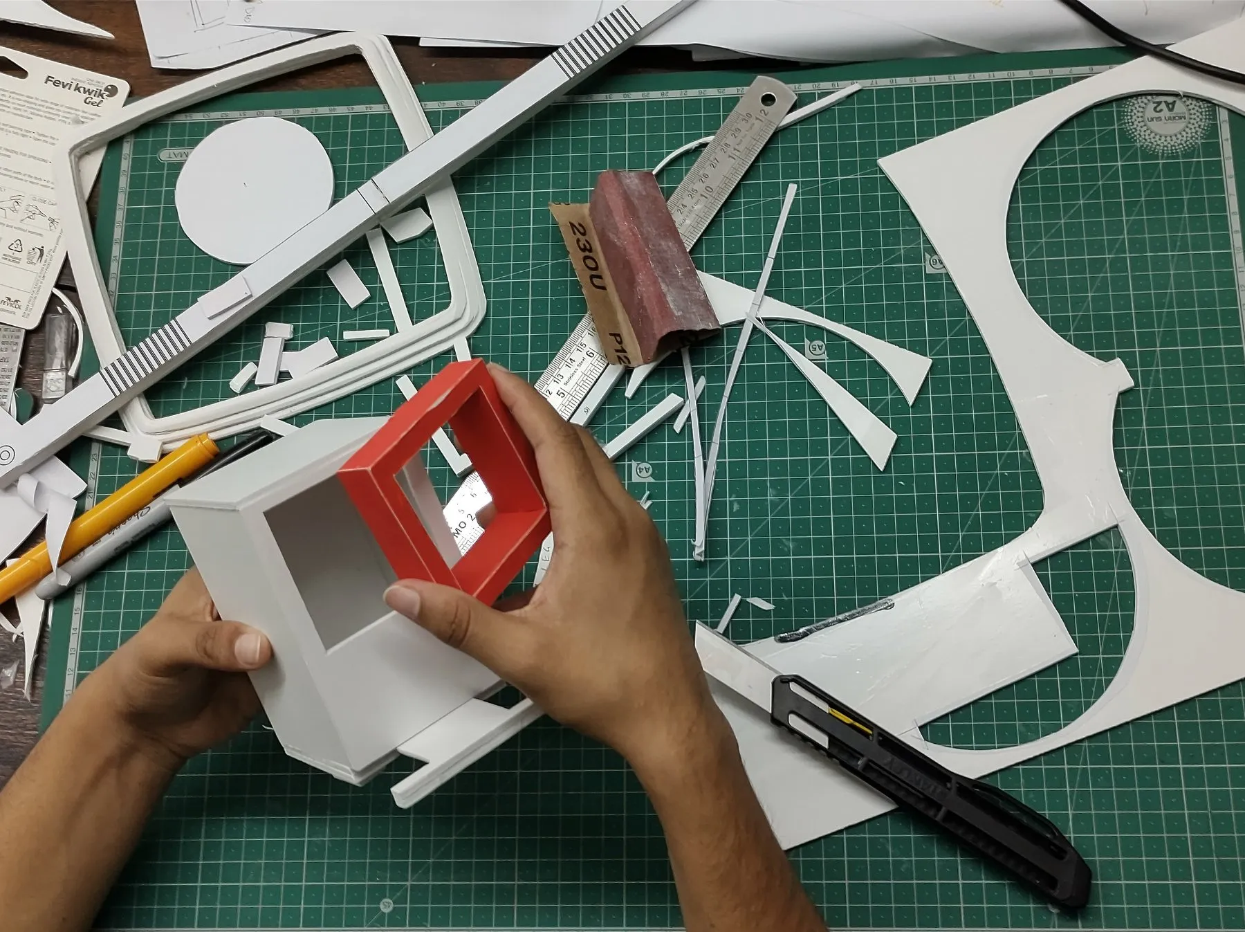 Paper model of the play dustbin in hand